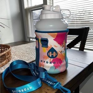 White Hydrojug and Paint Canvas Sleeve